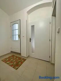 Tuan Long Apartments - Image 4