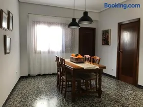 Bonito piso en el centro de Benaguacil - Image 3