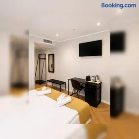 NOVO Studio Hotel - Image 3