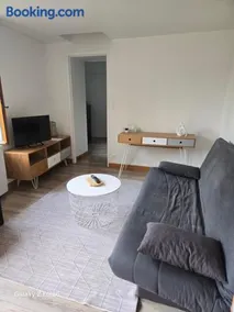 Logement moderne équipé - Image 1
