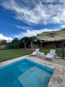 Pergolas Guest House - Pileta, Vinos y Montaña - Image 1