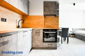 6 Studios 6 Bathrooms 2 Levels Kitchens - Image 3