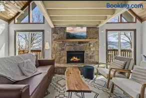 Breathtaking Mtn Views, Hot Tub, Sauna, Pool, close to Downtown! - Image 4