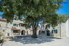 Villa Antonci-18, pool, 3 houses, jacuzzi, private territory - Image 1