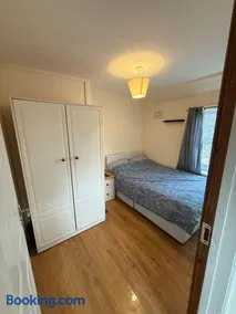 Budget 3 Bed House in Tralee Secure Parking - Image 4