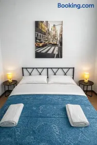 Easy Room Italy Central Station - Image 2
