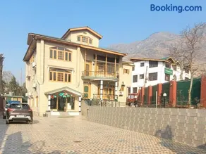 City Hills Resort A Boutique Hotel - Image 2