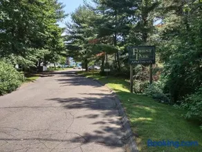 Farmington Guest Housing - Image 4