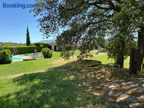 casa rural de un artista en plena naturaleza piscina y parque de esculturas en villarcayo - Image 3