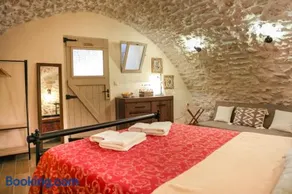 Aspasia House - Image 5