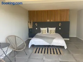 Rondinara Camara - Lecci Lodge - Image 3