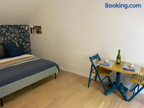 Chambre double avec salle de bains privée - Image 2