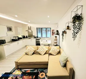 2 Double bedroom, 2 Bathroom House in Brockenhurst SO42 - Image 1