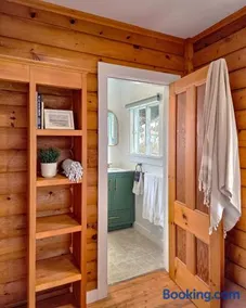 Hunts Point 1-BR Coastal Retreat - Cottage # 5 - Image 4