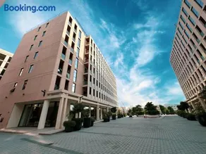 Big Studio Apartment in Al Mamsha Sharjah - Luxe Minimalist - Image 2