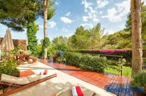 Villa Retreats - Image 2