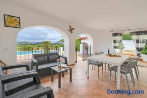 Voll ausgestattete Ferienwohnung mit Garten und Grill | Haustiere sind willkommen - Image 2