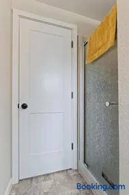 Cozy 1 BD on the South Hill - Image 2