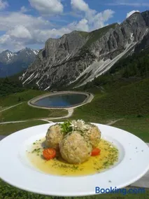 Edelweisshütte Ladurns - Image 2