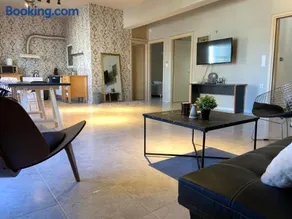 Sepolia Apartment - Image 1