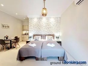 Venus Apartments - Image 2