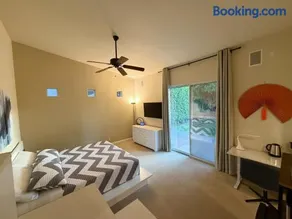 Private Oasis Suite with Pool & Spa near Palm Springs - Image 2