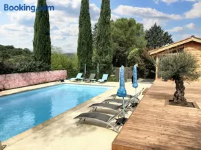 Maison accueillante à Saint-André-de-Cruzières avec piscine partagée - Image 1