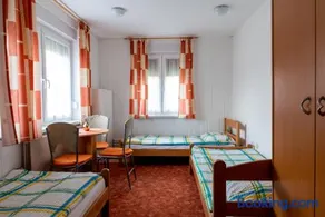 Hostel 1550 - Image 2