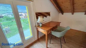 Charmante maisonnette avec jardin - Image 2