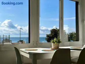 Apartamento en primera linea con vistas al mar - VistaMar Blanes - Image 2