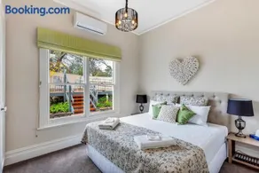 Grandview Accommodation - The Flaxley Apartments - Image 3