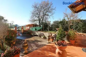 "La Casa di Carla", Lucca countryside, with private swimming pool and garden - Image 1