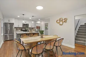 West Chicago Boho House with Library, Workspace & Garage - Image 2