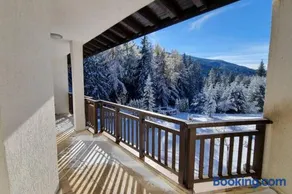 BH & Semiramida Ski Apartment - Image 5