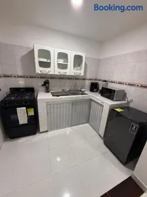 New Central Apartment 101 - Image 5