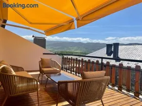 Magnifico ático con vistas, parking y piscina - Image 1
