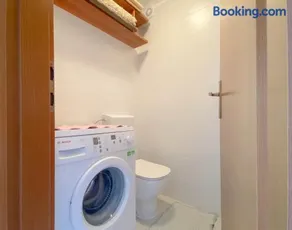 Apartamento vacacional con 2 habitaciones para 4 personas - Image 3