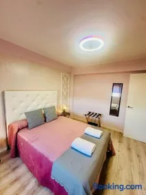 Imperium Apartamentos Centro Parking Gratis - Image 1