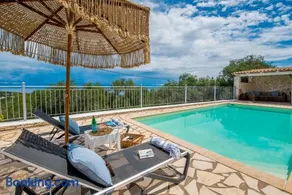 VILLA BETTIE Sea Views & Sunrise 3BR Villa w Pool & Privacy - Image 1