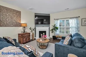 Cherry Meadow 5BR Escape - Image 3