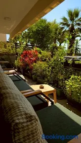 Elegant & Cozy Retreat Home, City Center Gem, At the Seaside, Steps from the Tram - Image 2