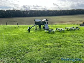Gamekeepers Cottage - Hot Tub, 2 bed, sleeps 4, private patio, AC, stunning views - Image 5