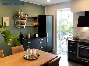 viel Platz, 1-2 große Schlafzimmer, Küche mit Essplatz, Balkon, nahe Centro & Arena - Image 3