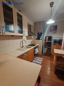 2-izbový apartmán v centre mesta - 2-bedroom apartment with 2 balcony in the centre of the city - Image 2