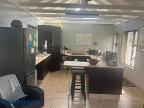 Syringa Cottage Family Hideaway - Image 3