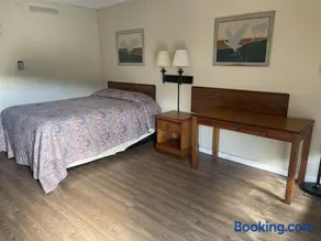 Tyler Inn & Suites - Image 3
