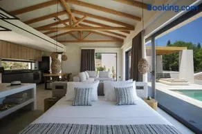 Amahle Luxury Villas - Image 2