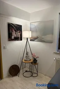 Ferienwohnung Golden Apartment Stilvoll Klar - Image 1
