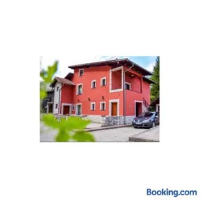 Apart Cobras Jajce - Image 1