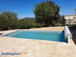 Maison avec piscine entre mer et montagne - Image 2